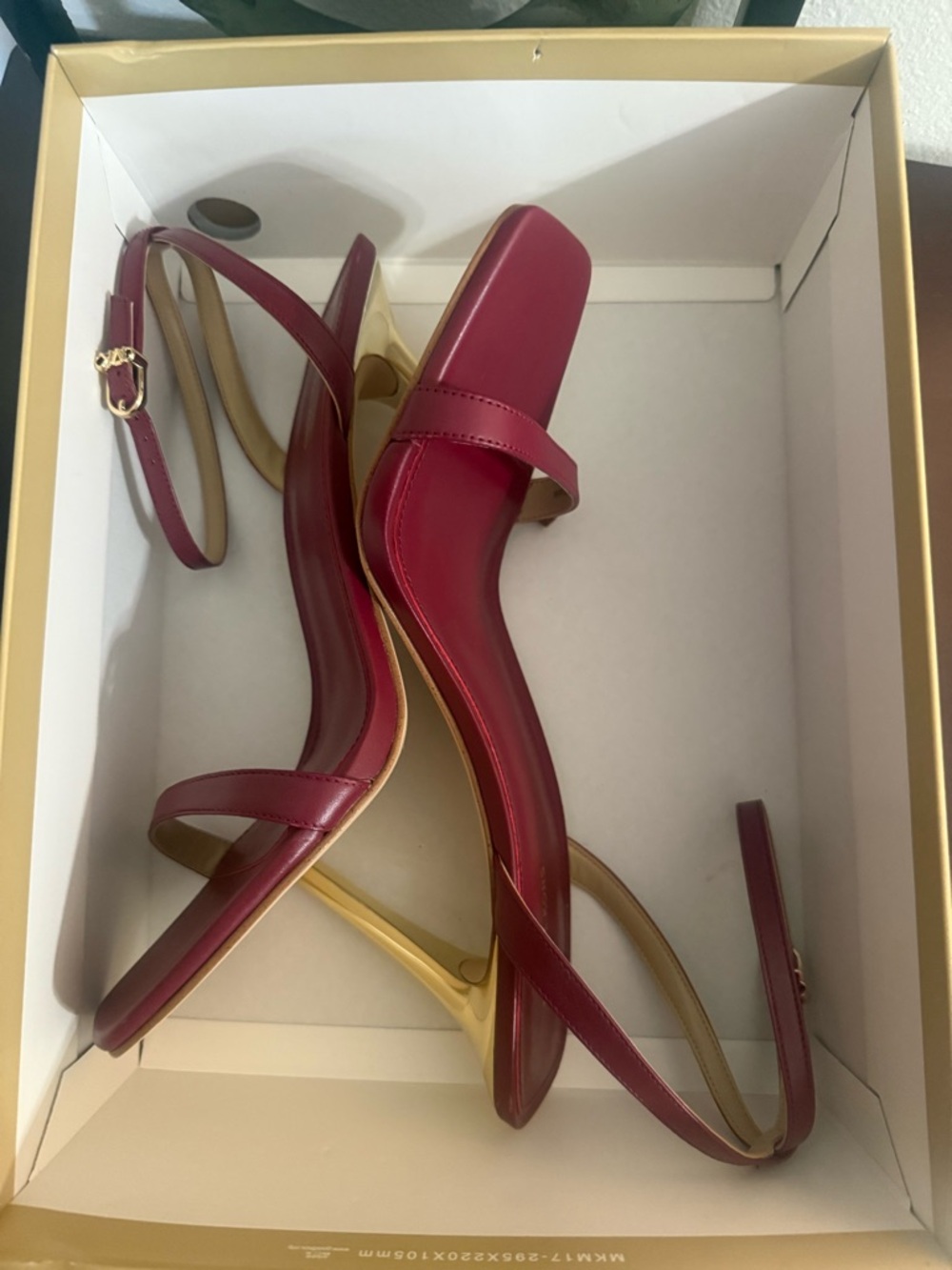MICHAEL KORS Liana Tamano Red Slingback Heels with Gold-Tone Heel - Picture 10 of 10